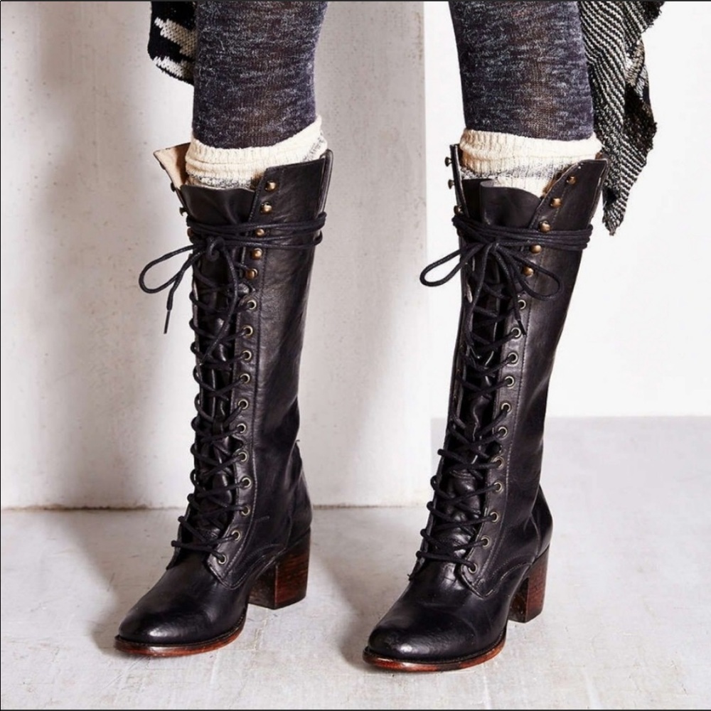 Freebird By Steven Granny Grany Black Boots 9 lace up heel knee high